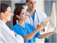 ���������������ϼ���ɫ�����ģ�