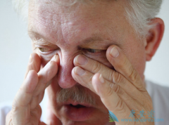 ���û�������İ����׺�̩�������������к�����