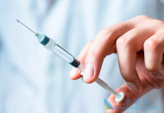 ������ɼ��˵�������ᵽ���񾭶������ø����Ӧ�ԣ�